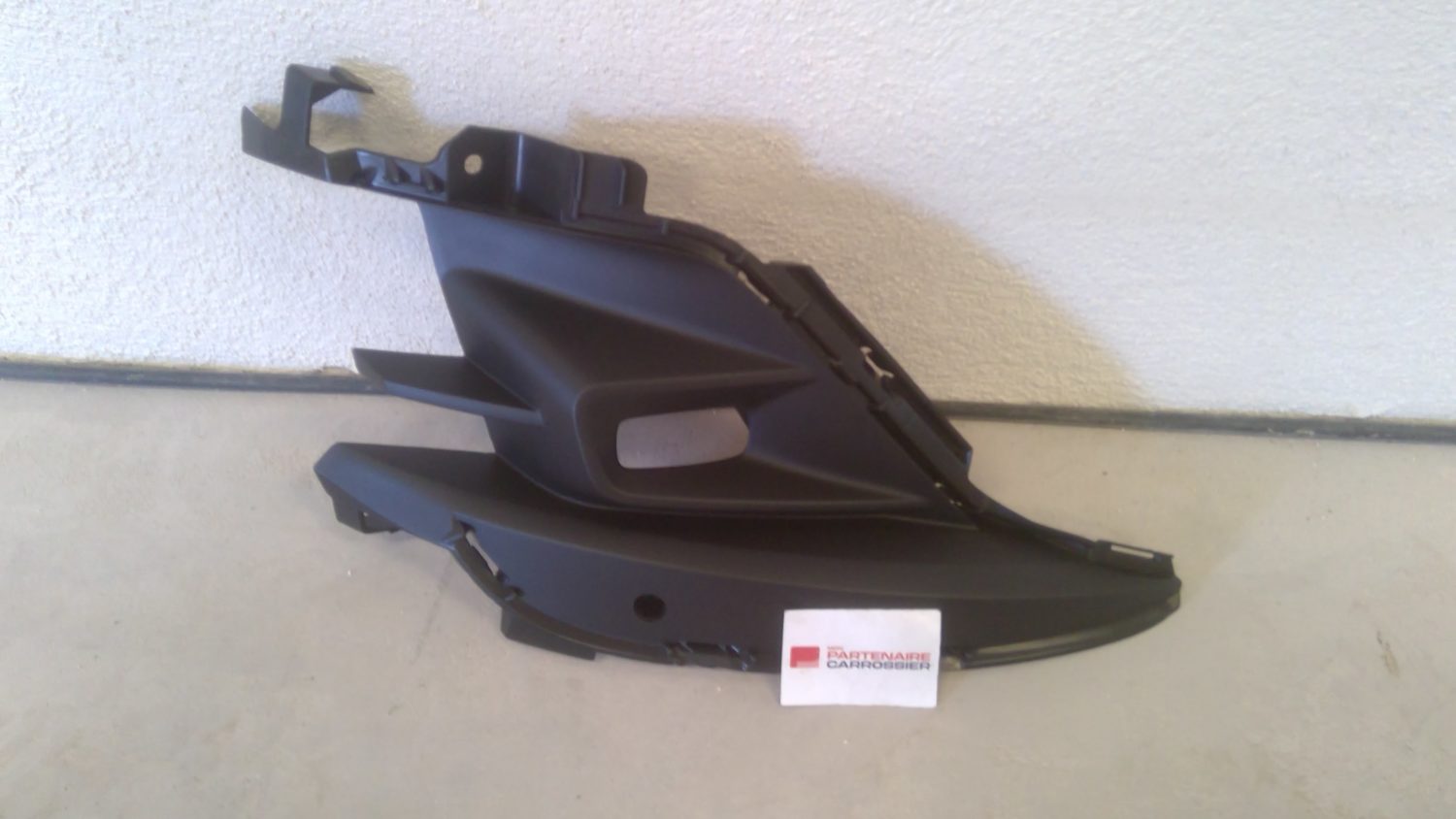 Image principale produit ENJOLIVEUR ANTIBROUILLARD AVG