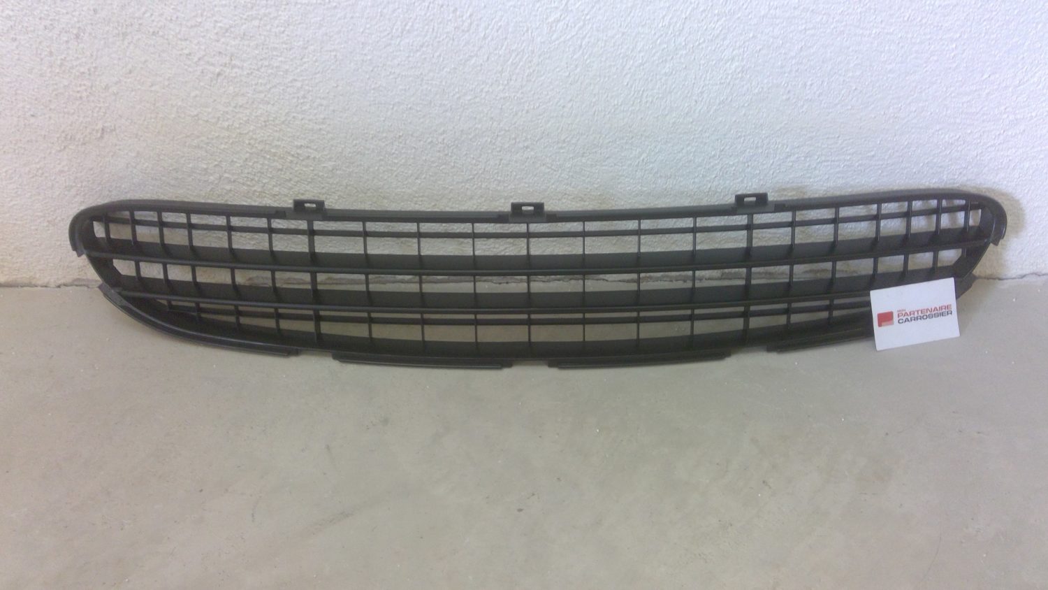 Image principale produit GRILLE INFERIEUR BOUCLIER AVANT